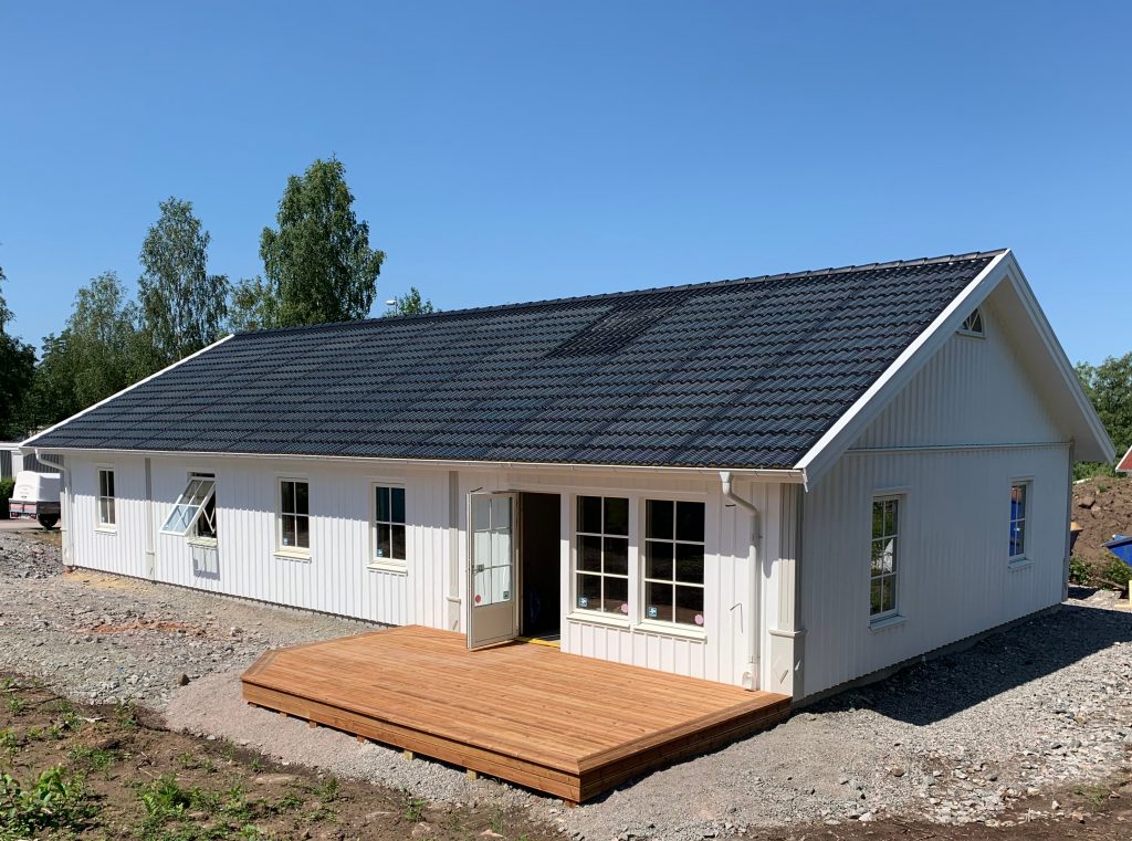 Tönnebo - altan och taktegel med solceller